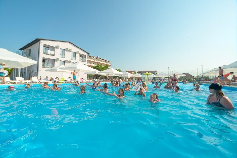 Ruta Resort & Event Hotel Zatoka Buitenkant foto